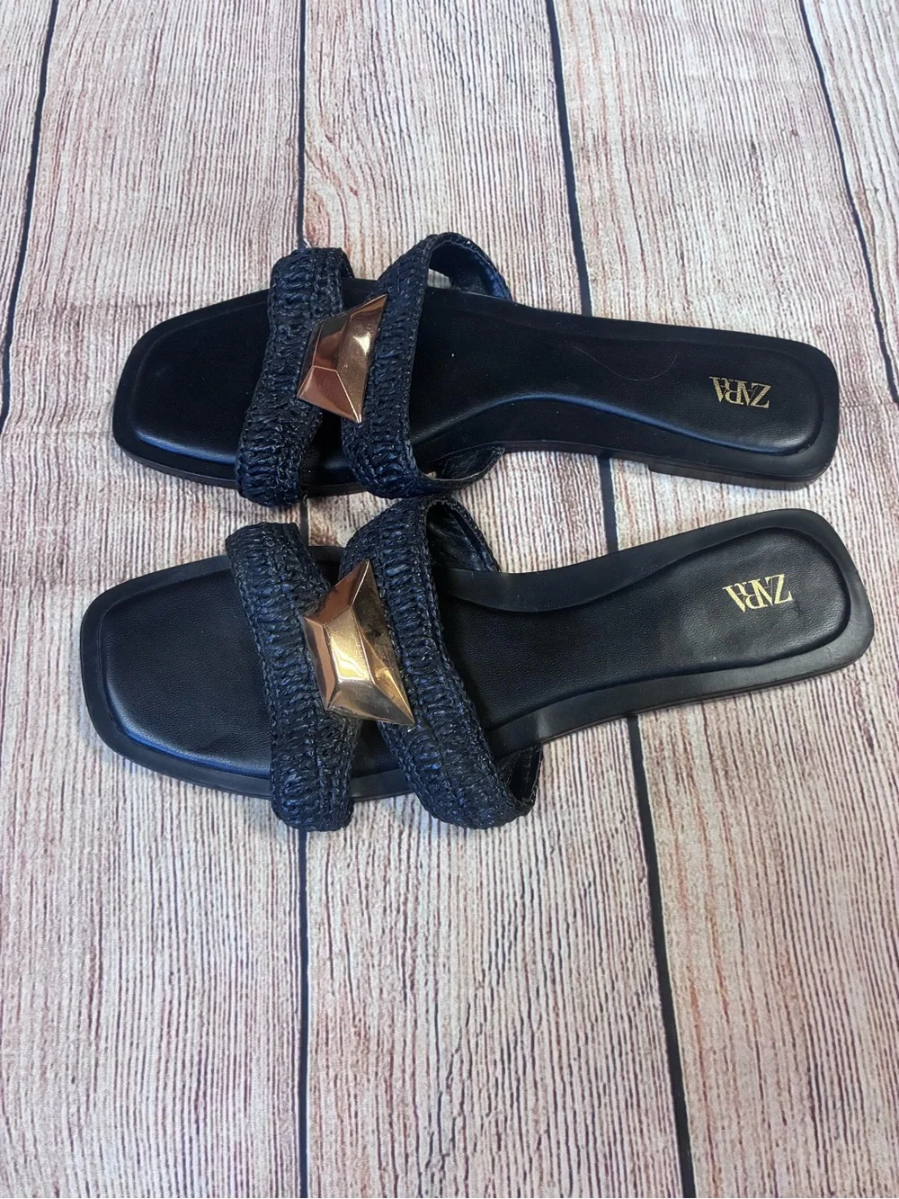 Women’s Zara Sandals Size 10 - Picture 2 of 3